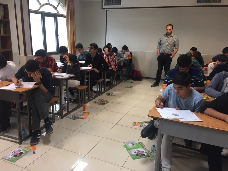 مشکلات مدارس دولتی
