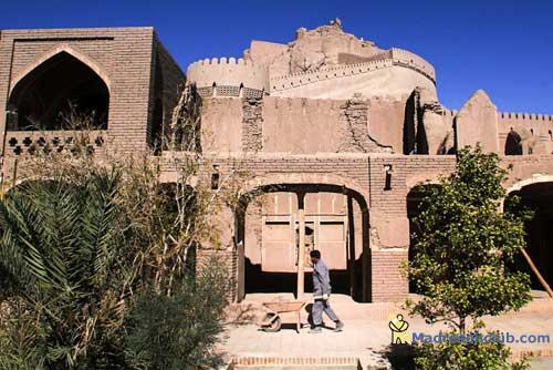 ارگ بم ده‌ سال پس از زلزله (عکس)