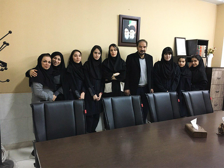 مجتمع آموزشی غیر دولتی (غیرانتفاعی)  پیشگامان