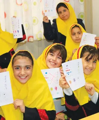 مدرسه شایستگان رازی، دانش آموزان دبستانی مدرسه ی شایستگان رازی منطقه ی 1