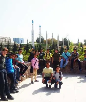 مدرسه پویش آگاهان، عکس دسته جمعی دانش آموزان دبیرستان دوره اول پسرانه پویش آگاهان منطقه 4
