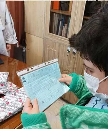 مدرسه بهان، عکس ارائه کارنامه نوبت اول و تقدیر از دانش آموزان مدرسه ابتدایی پسرانه بهان منطقه 5