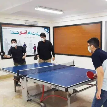 مدرسه علامه طباطبایی (واحد ادونس)، تصویر بازی پینگ پونگ دانش آموزان مدرسه علامه طباطبایی واحد ادونس