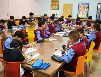 مدرسه علامه طباطبایی، دانش آموزان در علامه طباطبایی چه مباحثی را فرا میگیرند؟