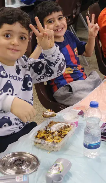 مدرسه علامه طباطبایی (ونک)، ناهار در سالن غذاخوری دبستان علامه طباطبایی ونک در منطقه 3