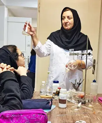 مدرسه علامه طباطبایی واحد یوسف آباد، آزمایشگاه های مختلف در متوسطه دوره دوم دخترانه علامه طباطبایی واحد یوسف آباد