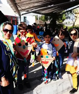 مدرسه نوید صالحین، ساخت بادبادک  در دبستان نوید صالحین 
