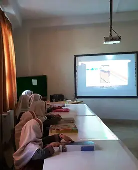مدرسه  جوانه های علم وفرهنگ، کلاس هوشمند در پیش دبستان ودبستان غیردولتی دخترانه جوانه های علم وفرهنگ منطقه 4