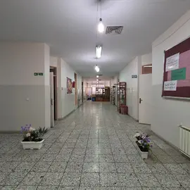 مدرسه بشرا، نمای راهروی دبیرستان دوره اول دخترانه بشرا منطقه 2