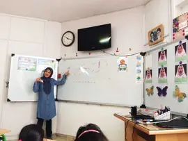 مدرسه مهرآسا، کلاس درس دبستان دخترانه ی مهرآسا
