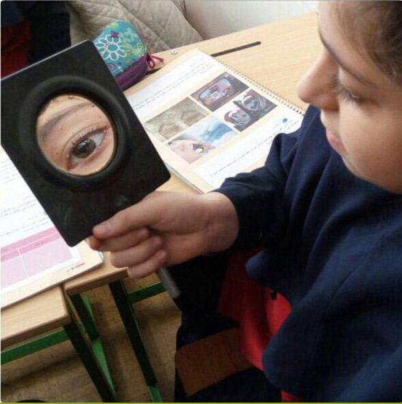 مدرسه دخترانه دانشجو